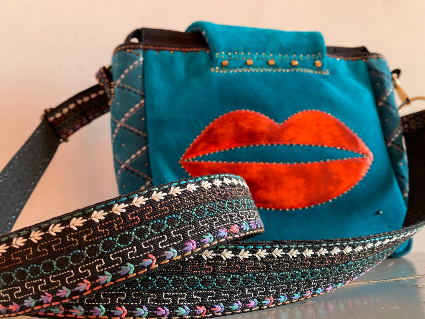 Bolso joya MIRADA DE YEMAYÁ.