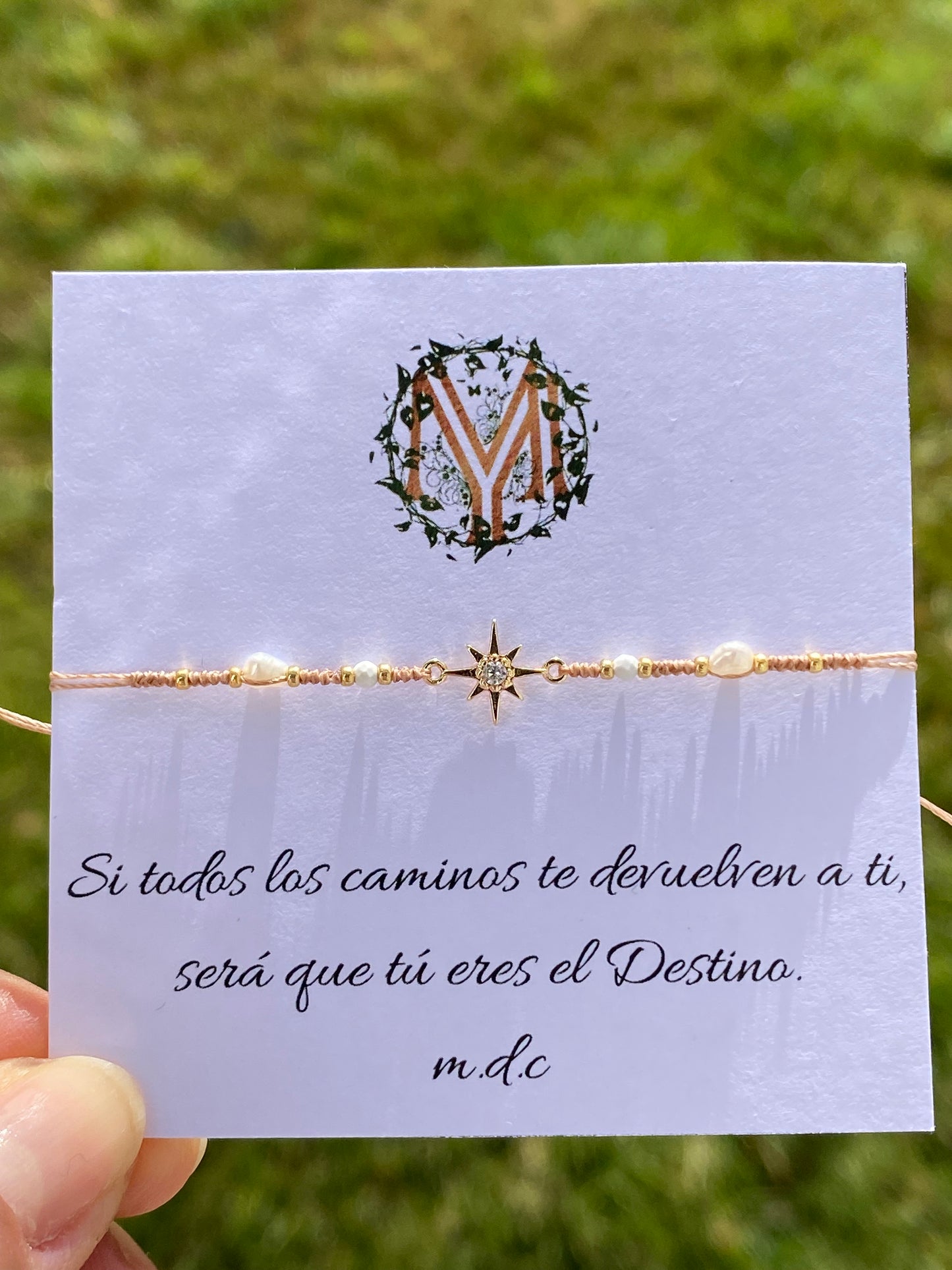 Pulsera PIDE UN DESEO/ Bracelet MAKE A WISH.Con turquesa blanca facetada.