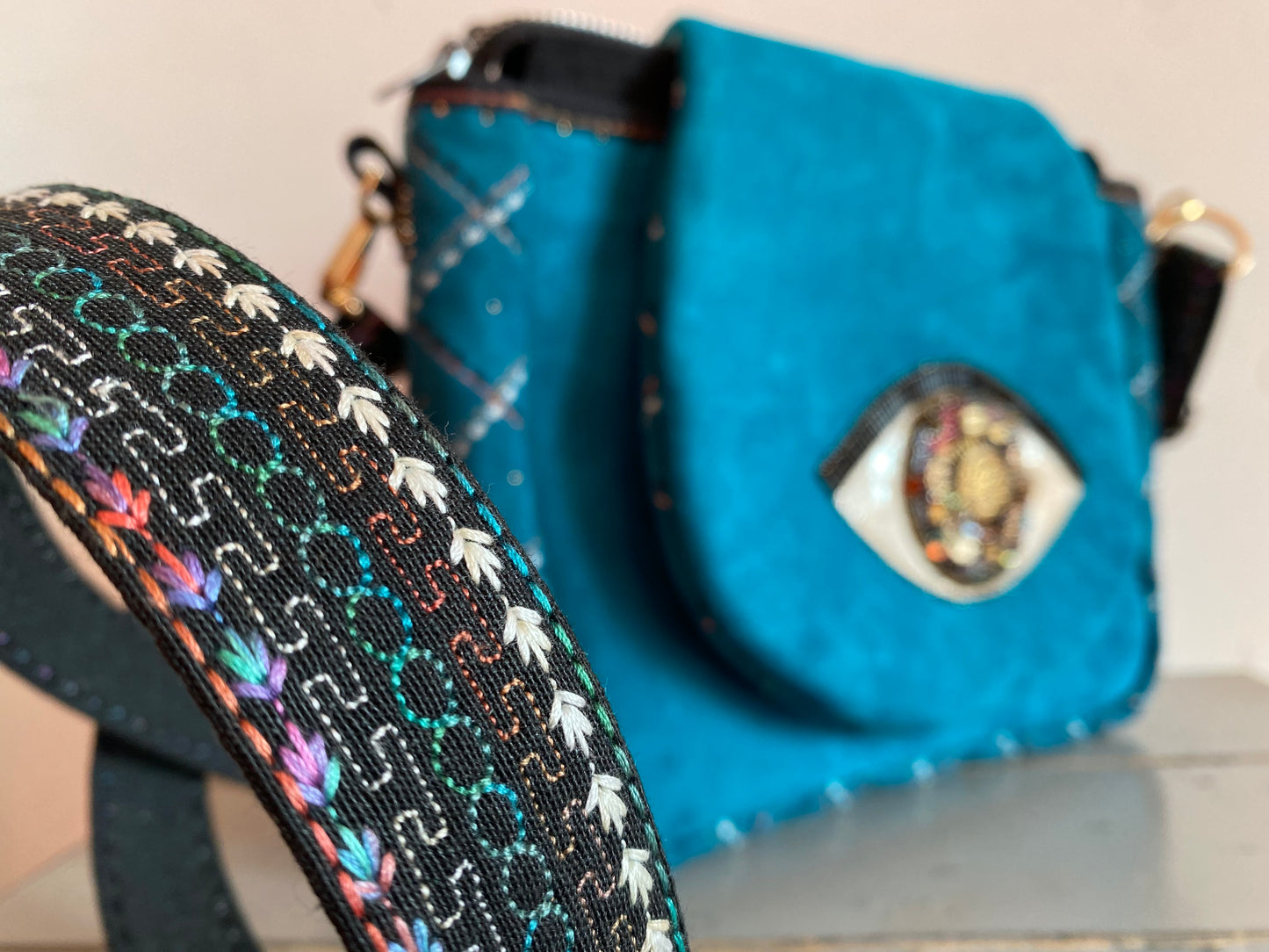 Bolso joya MIRADA DE YEMAYÁ.